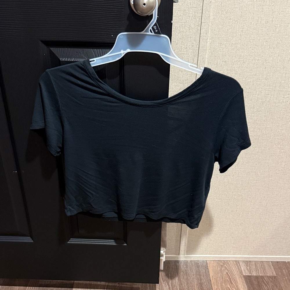 American Eagle Outfitters Black Crop Top